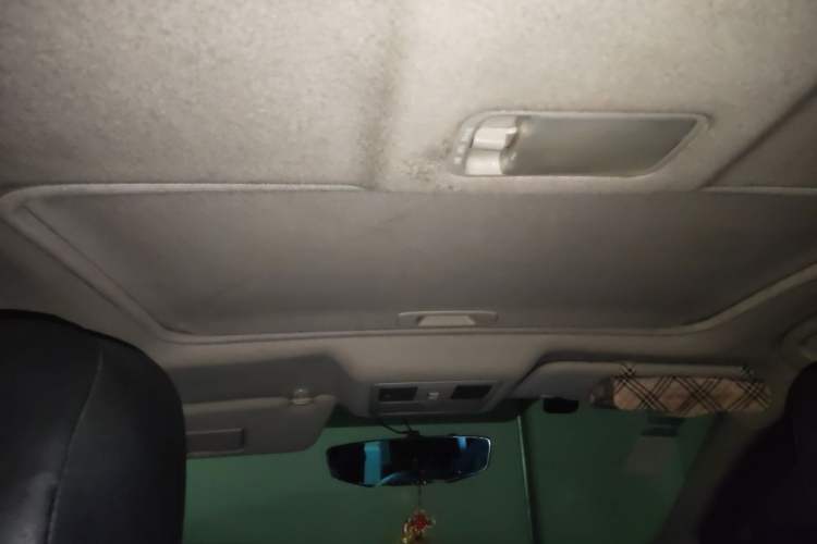 Used Nissan Tiida 2013 1.6L CVT Cool Cafe Edition Headliner