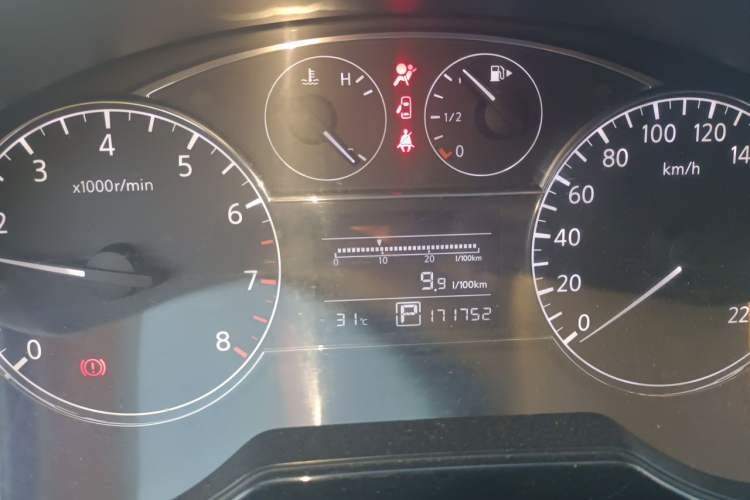 Used Nissan Tiida 2013 1.6L CVT Cool Cafe Edition Instrument Cluster