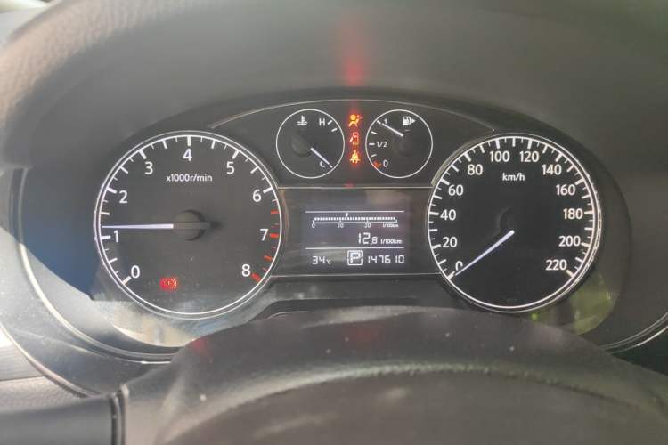 Used Nissan Tiida 2013 1.6L CVT Cool Cafe Edition Instrument Cluster
