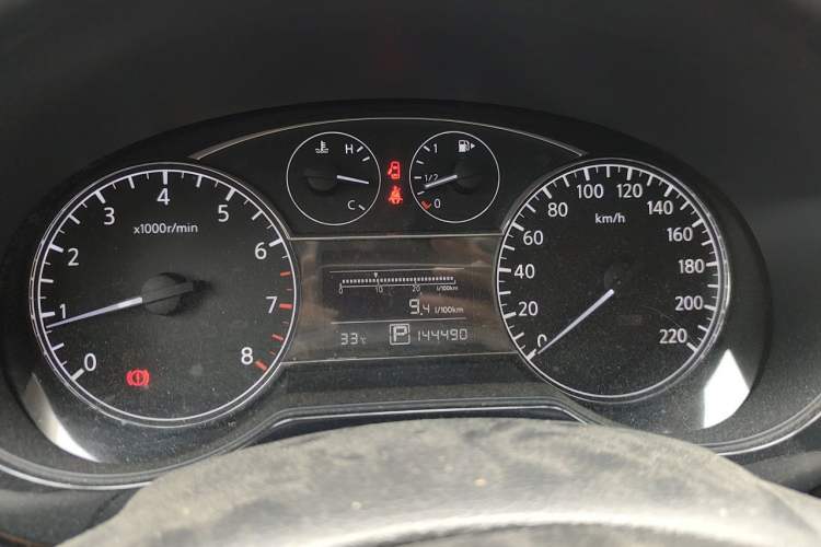 Used Nissan Tiida 2013 1.6L CVT Cool Cafe Edition Instrument Cluster