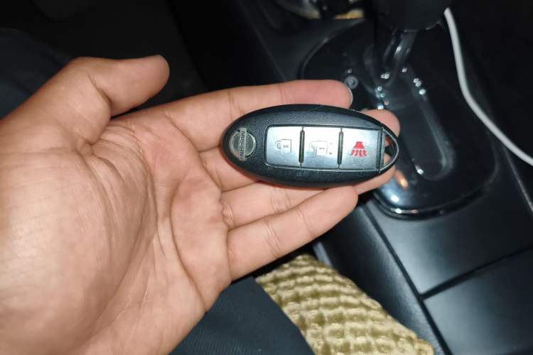 Used Nissan Tiida 2013 1.6L CVT Cool Cafe Edition Interior 1