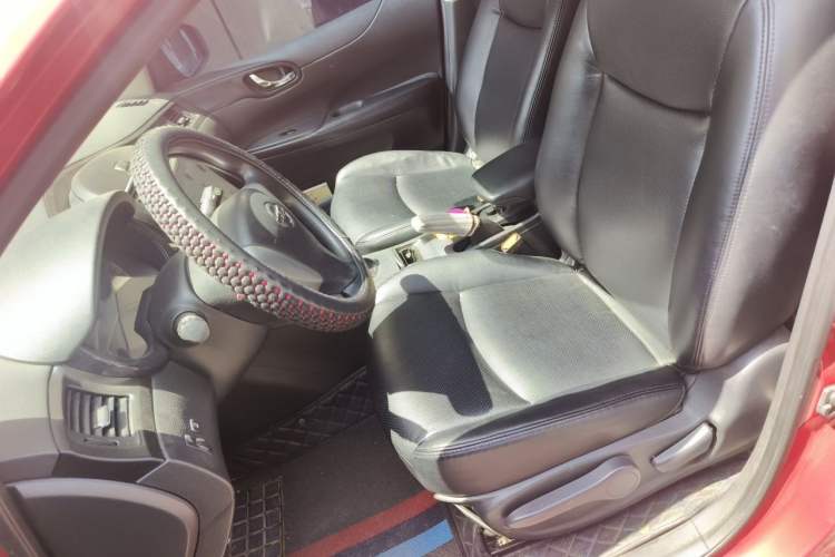 Used Nissan Tiida 2013 1.6L CVT Cool Cafe Edition Left Front Seat