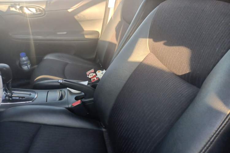 Used Nissan Tiida 2013 1.6L CVT Cool Cafe Edition Left Front Seat