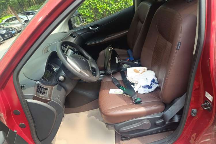 Used Nissan Tiida 2013 1.6L CVT Cool Cafe Edition Left Front Seat