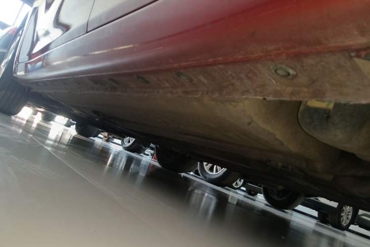 Used Nissan Tiida 2013 1.6L CVT Cool Cafe Edition Left Side Sill