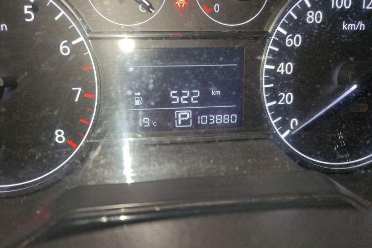 Used Nissan Tiida 2013 1.6L CVT Cool Cafe Edition Odometer Close Up