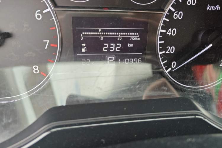 Used Nissan Tiida 2013 1.6L CVT Cool Cafe Edition Odometer Close Up