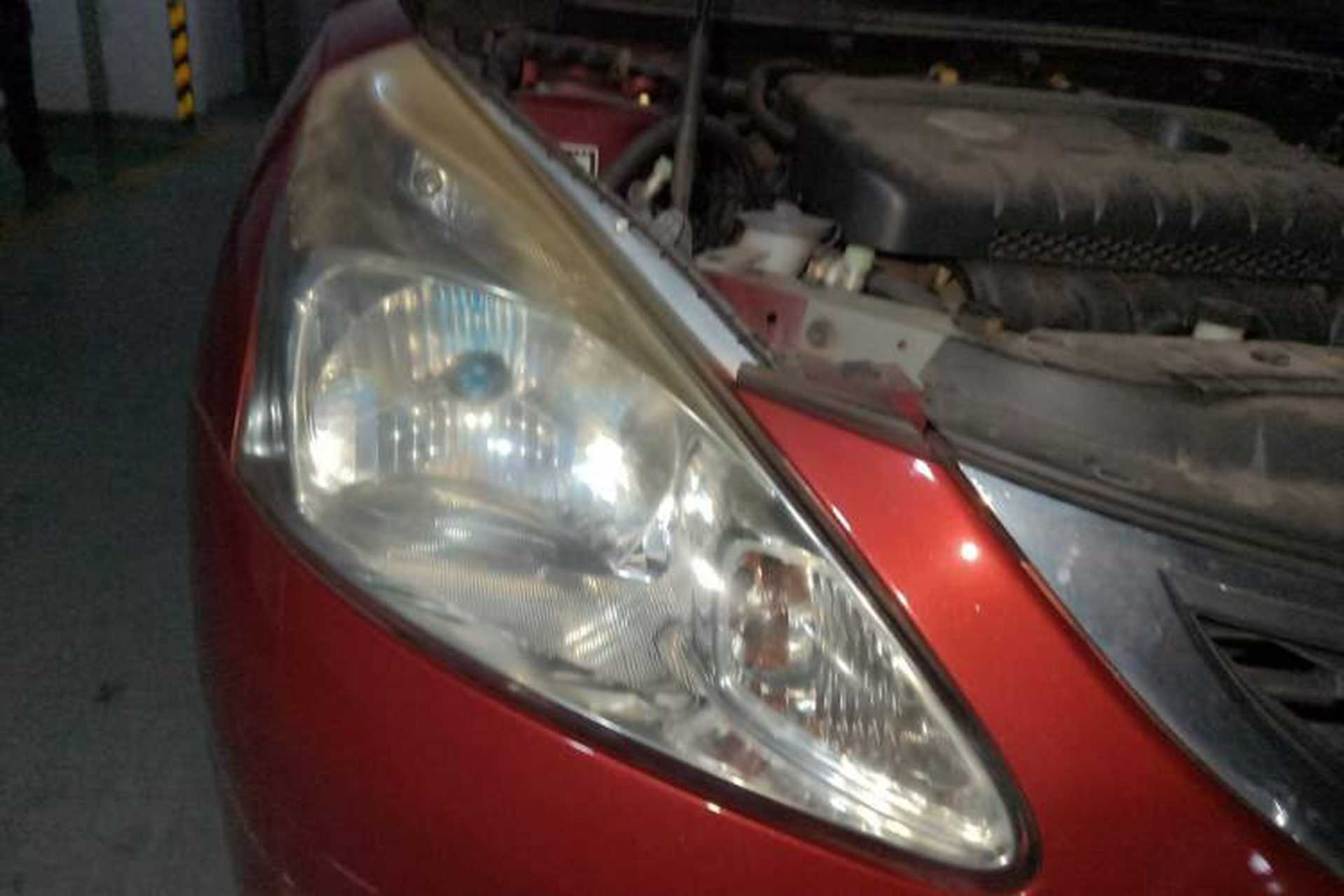 Used Nissan Tiida 2013 1.6L CVT Cool Cafe Edition Right Front Headlight