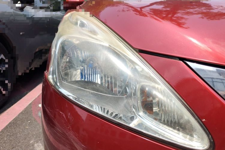 Used Nissan Tiida 2013 1.6L CVT Cool Cafe Edition Right Front Headlight