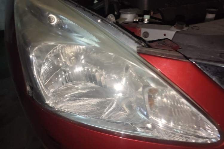 Used Nissan Tiida 2013 1.6L CVT Cool Cafe Edition Right Front Headlight