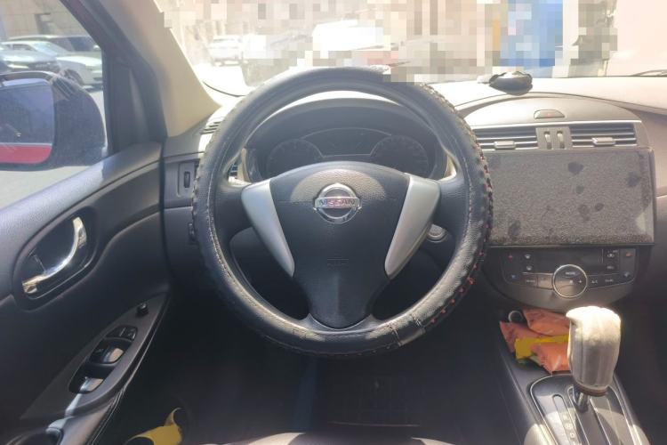 Used Nissan Tiida 2013 1.6L CVT Cool Cafe Edition Steering Wheel