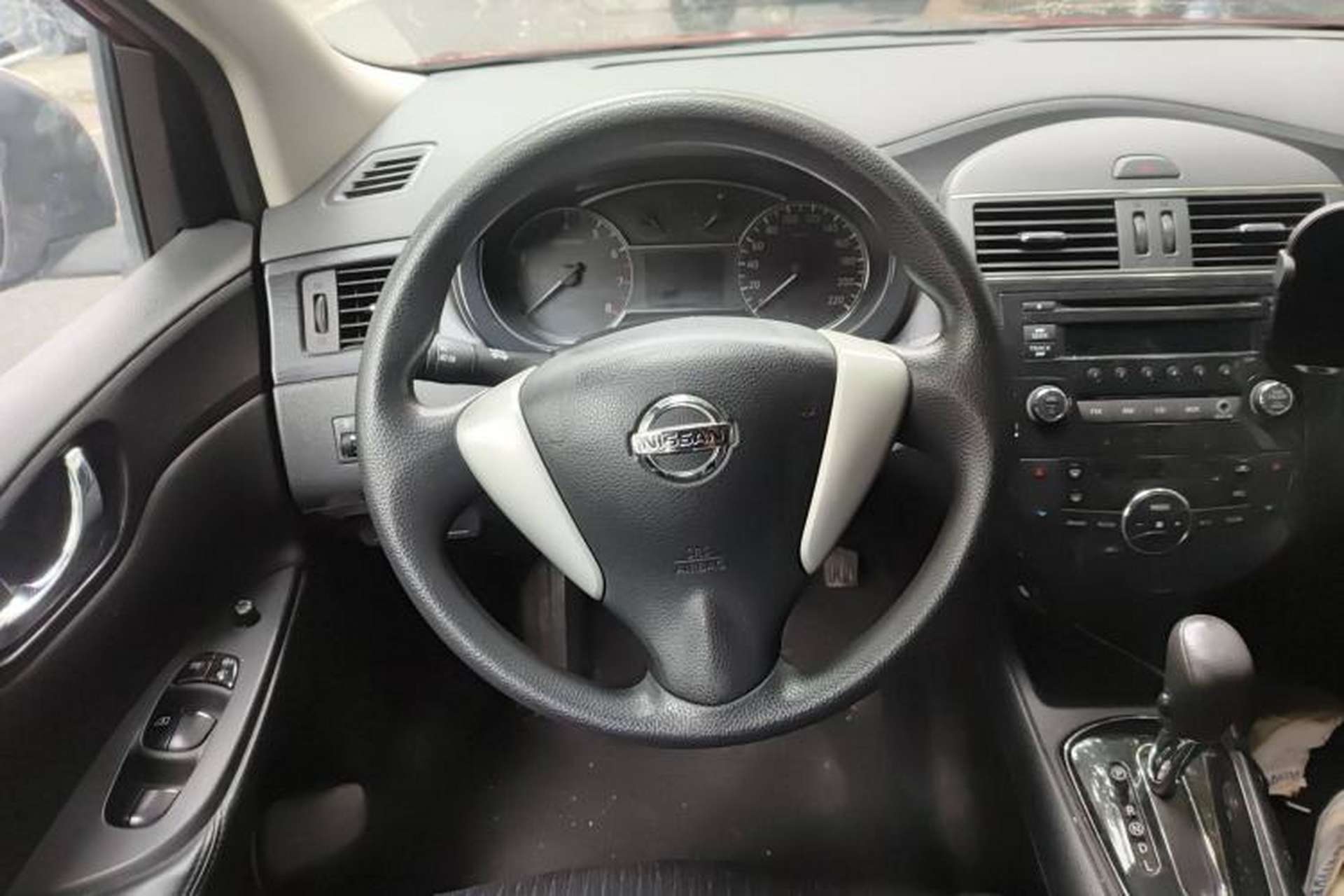Used Nissan Tiida 2013 1.6L CVT Cool Cafe Edition Steering Wheel