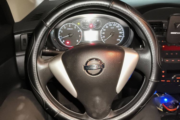 Used Nissan Tiida 2013 1.6L CVT Cool Cafe Edition Steering Wheel