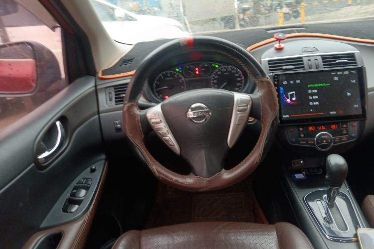 Used Nissan Tiida 2013 1.6L CVT Cool Cafe Edition Steering Wheel