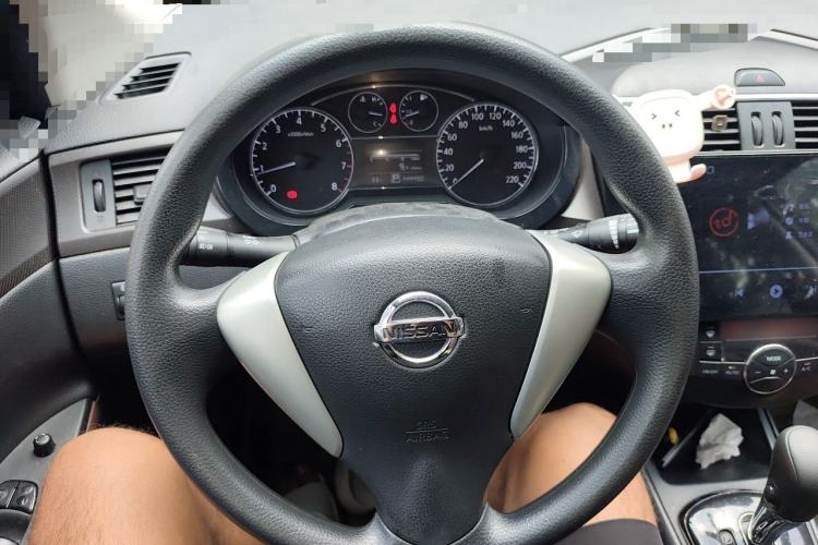 Used Nissan Tiida 2013 1.6L CVT Cool Cafe Edition Steering Wheel