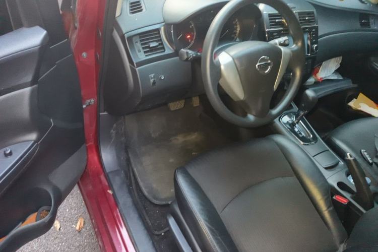 Used Nissan Tiida 2013 1.6L CVT Cool Cafe Edition Steering Wheel