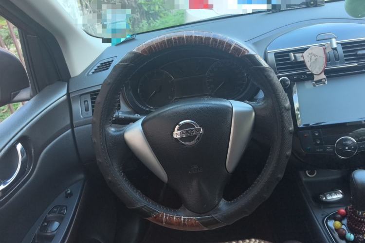 Used Nissan Tiida 2013 1.6L CVT Cool Cafe Edition Steering Wheel