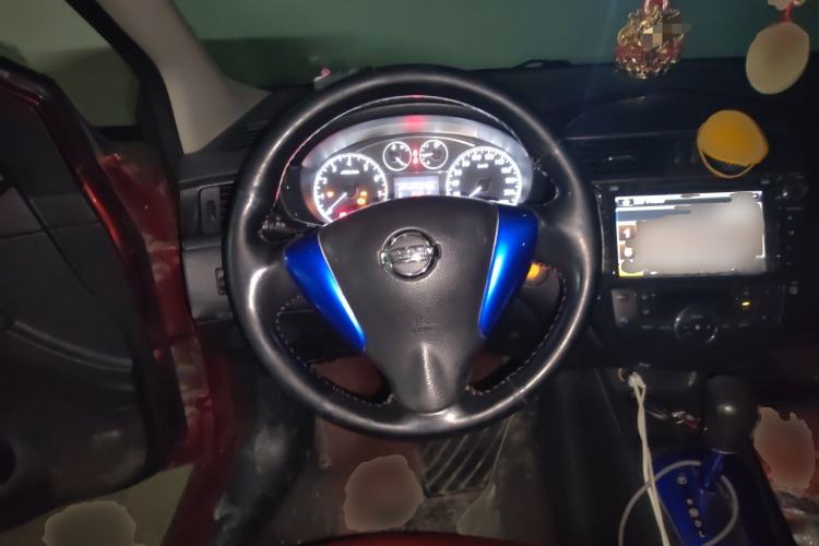 Used Nissan Tiida 2013 1.6L CVT Cool Cafe Edition Steering Wheel