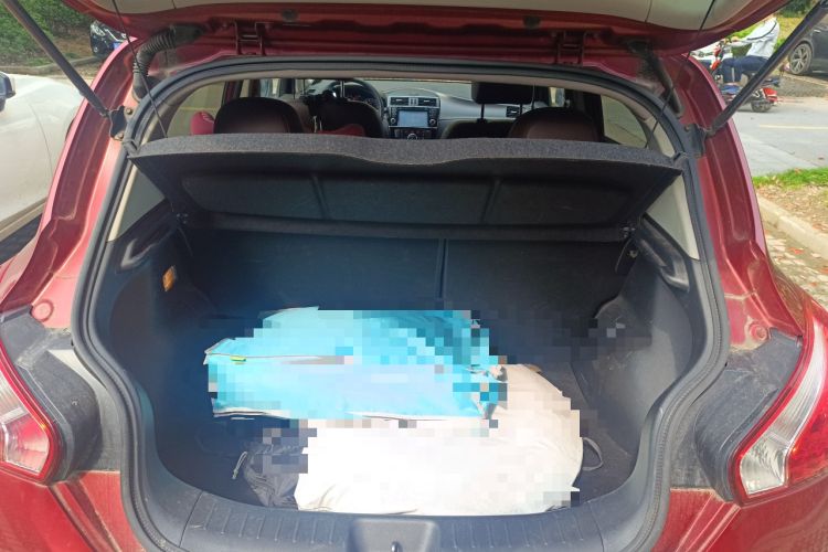 Used Nissan Tiida 2013 1.6L CVT Cool Cafe Edition Trunk