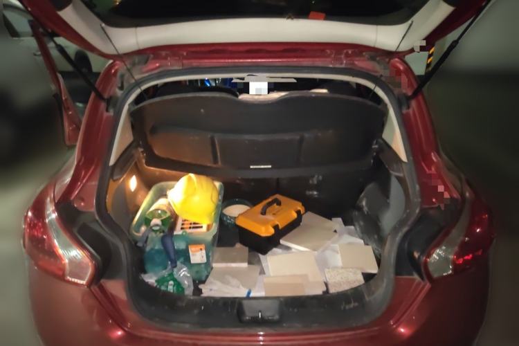Used Nissan Tiida 2013 1.6L CVT Cool Cafe Edition Trunk