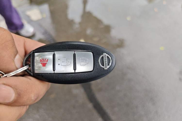 Used Nissan Tiida 2013 1.6L CVT Cool Cafe Edition Vehicle Key