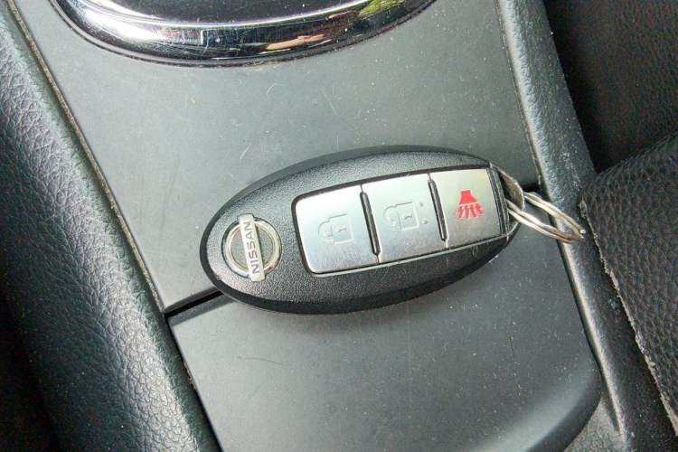 Used Nissan Tiida 2013 1.6L CVT Cool Cafe Edition Vehicle Key