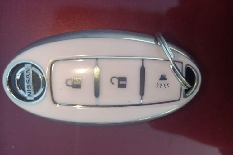 Used Nissan Tiida 2013 1.6L CVT Cool Cafe Edition Vehicle Key