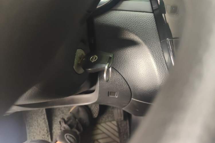 Used Nissan Tiida 2013 1.6L CVT Cool Cafe Edition Vehicle Key