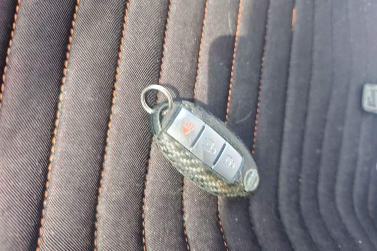 Used Nissan Tiida 2013 1.6L CVT Cool Cafe Edition Vehicle Key