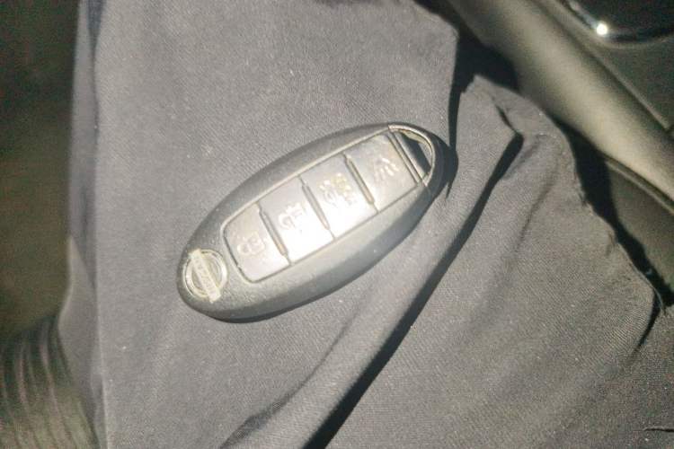Used Nissan Tiida 2013 1.6L CVT Cool Cafe Edition Vehicle Key