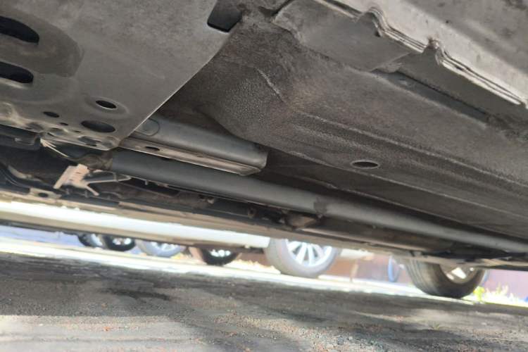Used Nissan Tiida 2013 1.6L CVT Cool Cafe Edition Chassis Front Left