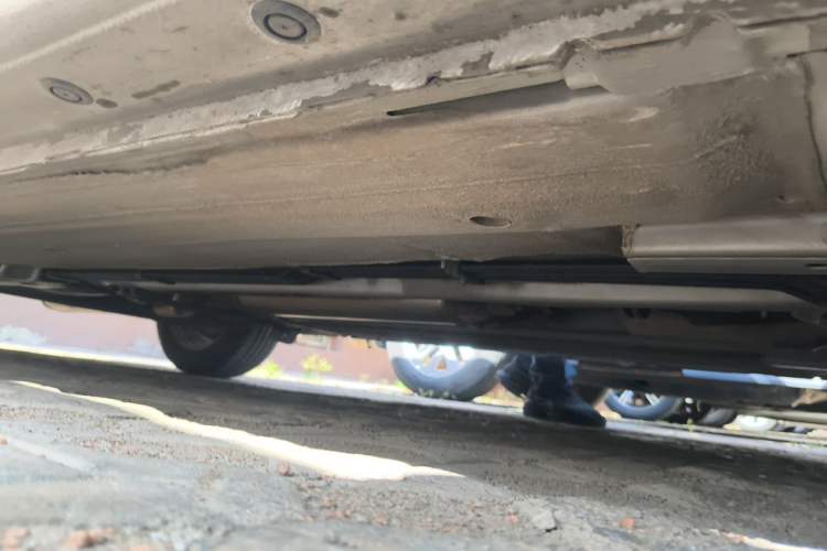 Used Nissan Tiida 2013 1.6L CVT Cool Cafe Edition Chassis Front Right