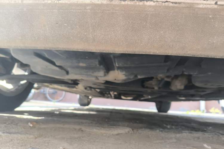Used Nissan Tiida 2013 1.6L CVT Cool Cafe Edition Chassis Front