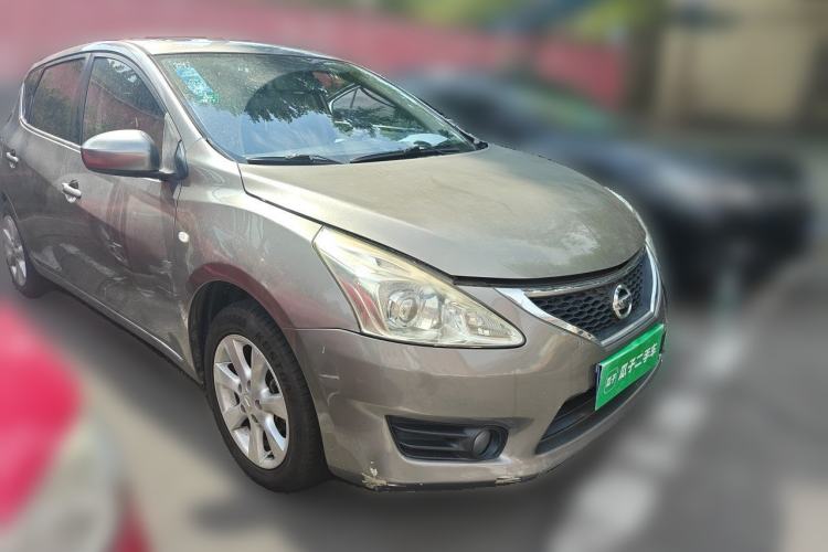 Used Nissan Tiida 2013 1.6L CVT Cool Cafe Edition Front Right 45 Deg