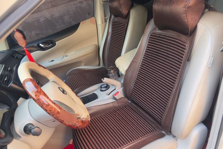 Used Nissan Tiida 2013 1.6L CVT Cool Cafe Edition Left Front Seat