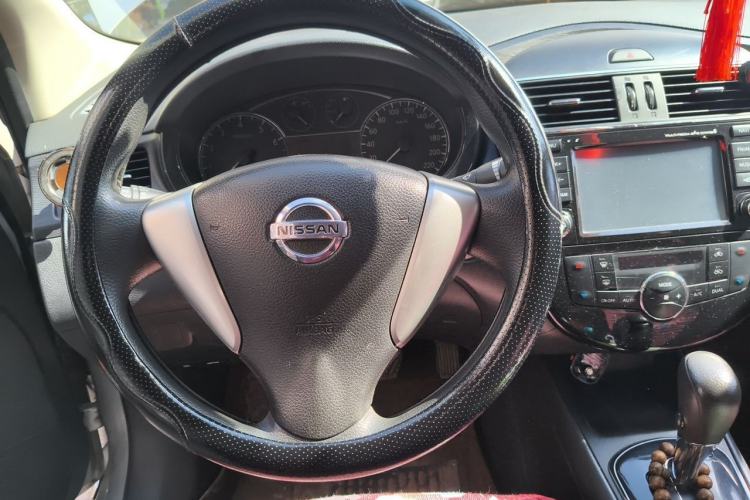 Used Nissan Tiida 2013 1.6L CVT Cool Cafe Edition Steering Wheel
