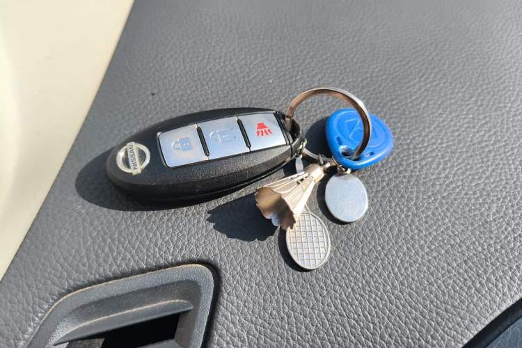 Used Nissan Tiida 2013 1.6L CVT Cool Cafe Edition Vehicle Key