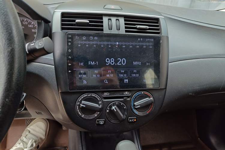 Used Nissan Tiida 2013 1.6L CVT Cool Cafe Edition Audio And AC Panel