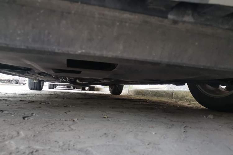 Used Nissan Tiida 2013 1.6L CVT Cool Cafe Edition Chassis Front