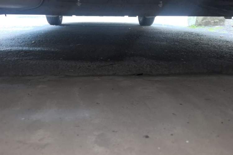 Used Nissan Tiida 2013 1.6L CVT Cool Cafe Edition Chassis Front