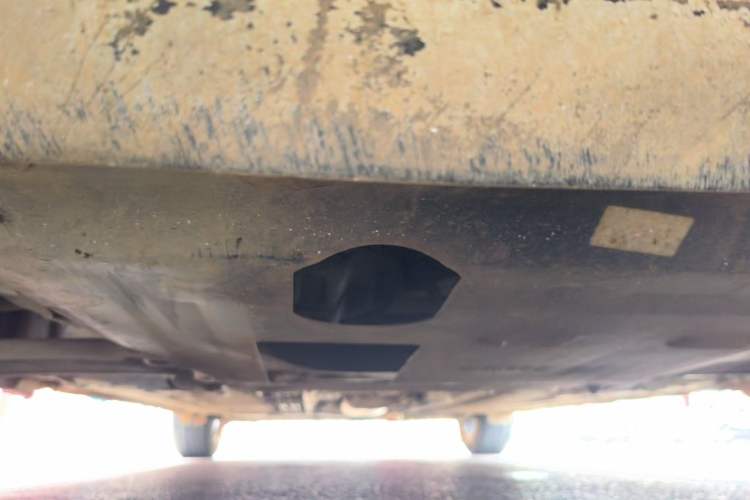 Used Nissan Tiida 2013 1.6L CVT Cool Cafe Edition Chassis Front