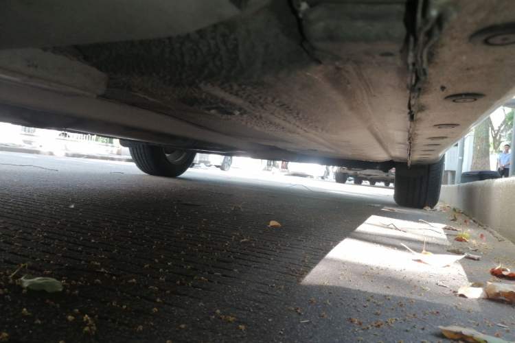 Used Nissan Tiida 2013 1.6L CVT Cool Cafe Edition Chassis Front Left