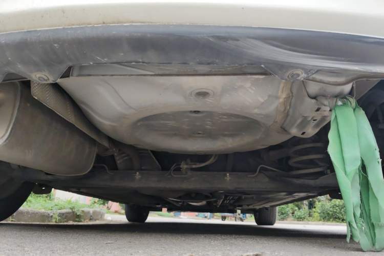 Used Nissan Tiida 2013 1.6L CVT Cool Cafe Edition Chassis Rear