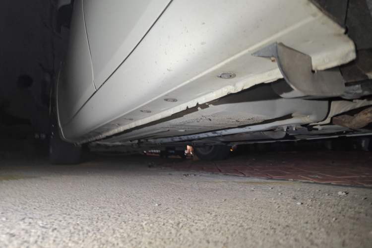Used Nissan Tiida 2013 1.6L CVT Cool Cafe Edition Chassis Rear Left