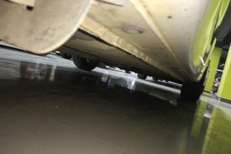 Used Nissan Tiida 2013 1.6L CVT Cool Cafe Edition Chassis Rear Right
