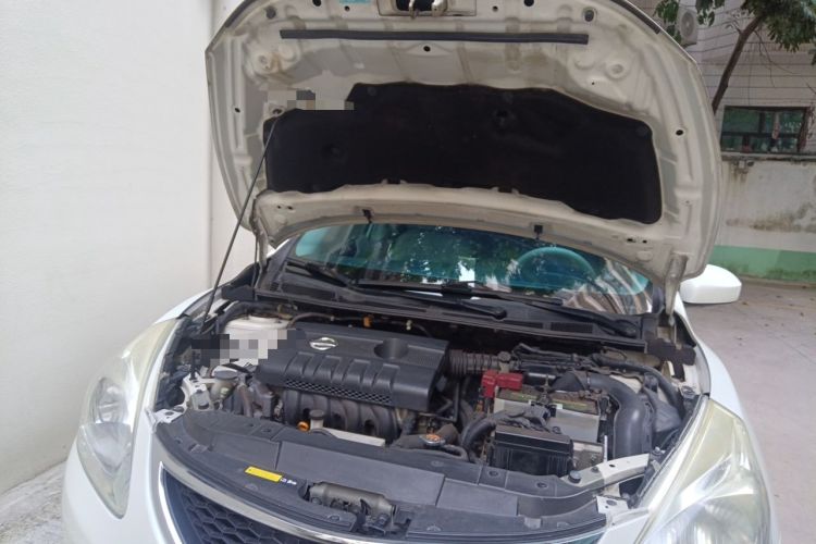 Used Nissan Tiida 2013 1.6L CVT Cool Cafe Edition Engine Bay