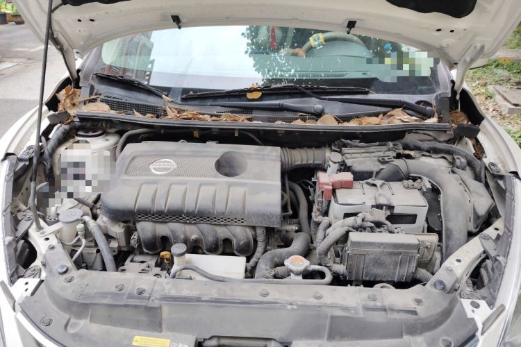 Used Nissan Tiida 2013 1.6L CVT Cool Cafe Edition Engine Bay