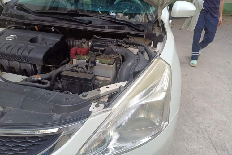 Used Nissan Tiida 2013 1.6L CVT Cool Cafe Edition Engine Bay Left