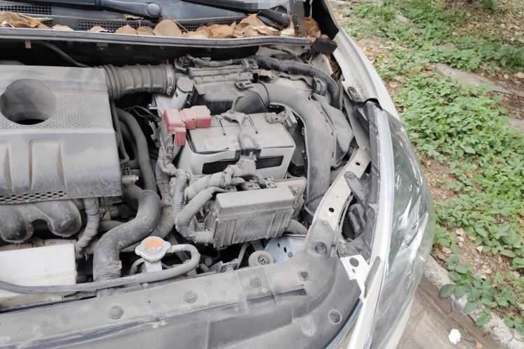 Used Nissan Tiida 2013 1.6L CVT Cool Cafe Edition Engine Bay Left