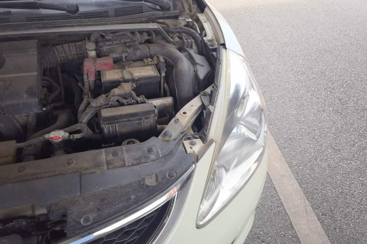 Used Nissan Tiida 2013 1.6L CVT Cool Cafe Edition Engine Bay Left